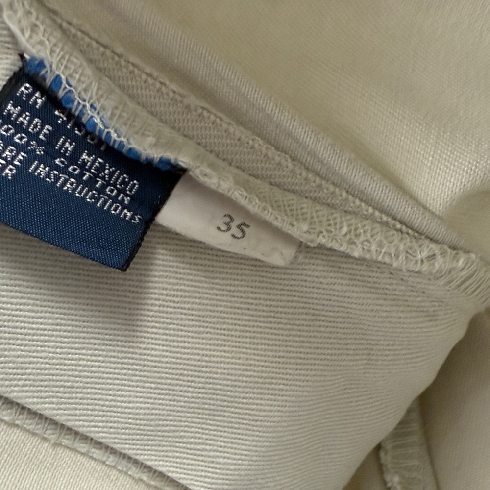 Ralph Lauren Men's Tan Pleated Front Shorts - Picture 5 of 5